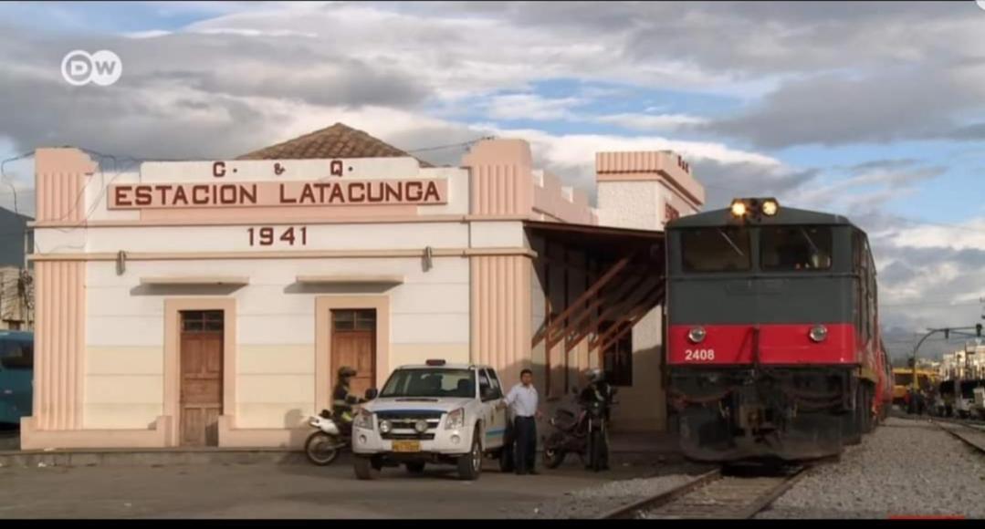 Loreto Hotel Latacunga Exterior photo